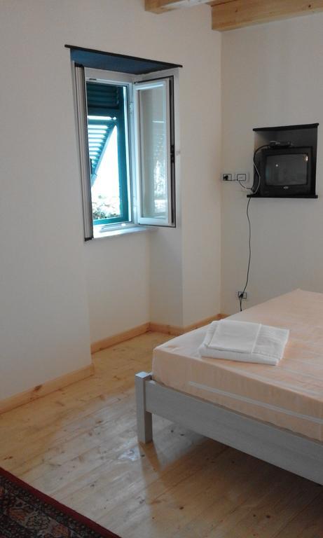 Albergo Caprile Uscio Szoba fotó